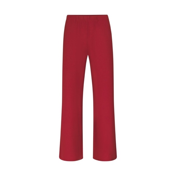 SKIMS Pants - Skims Soft Lounge Loose Straight Leg Pants with Pockets in Brick Red